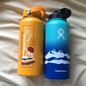 Two BRAND NEW NEVER USED 32oz hydroflasks